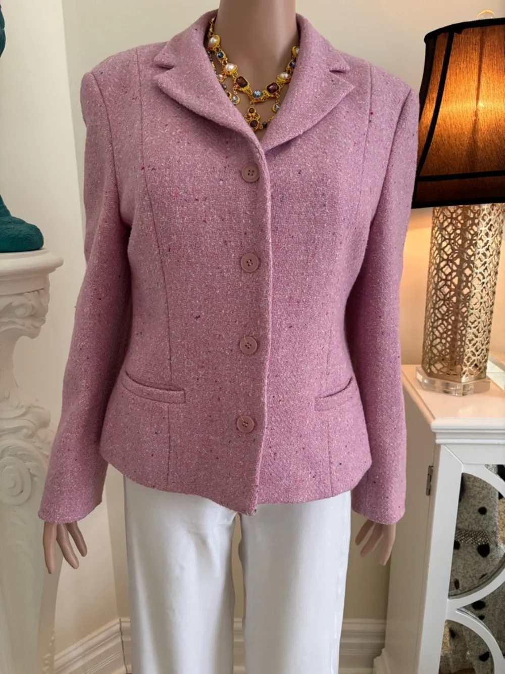 Classic Pink Tailored Women's Blazer - Picture 3 of 14